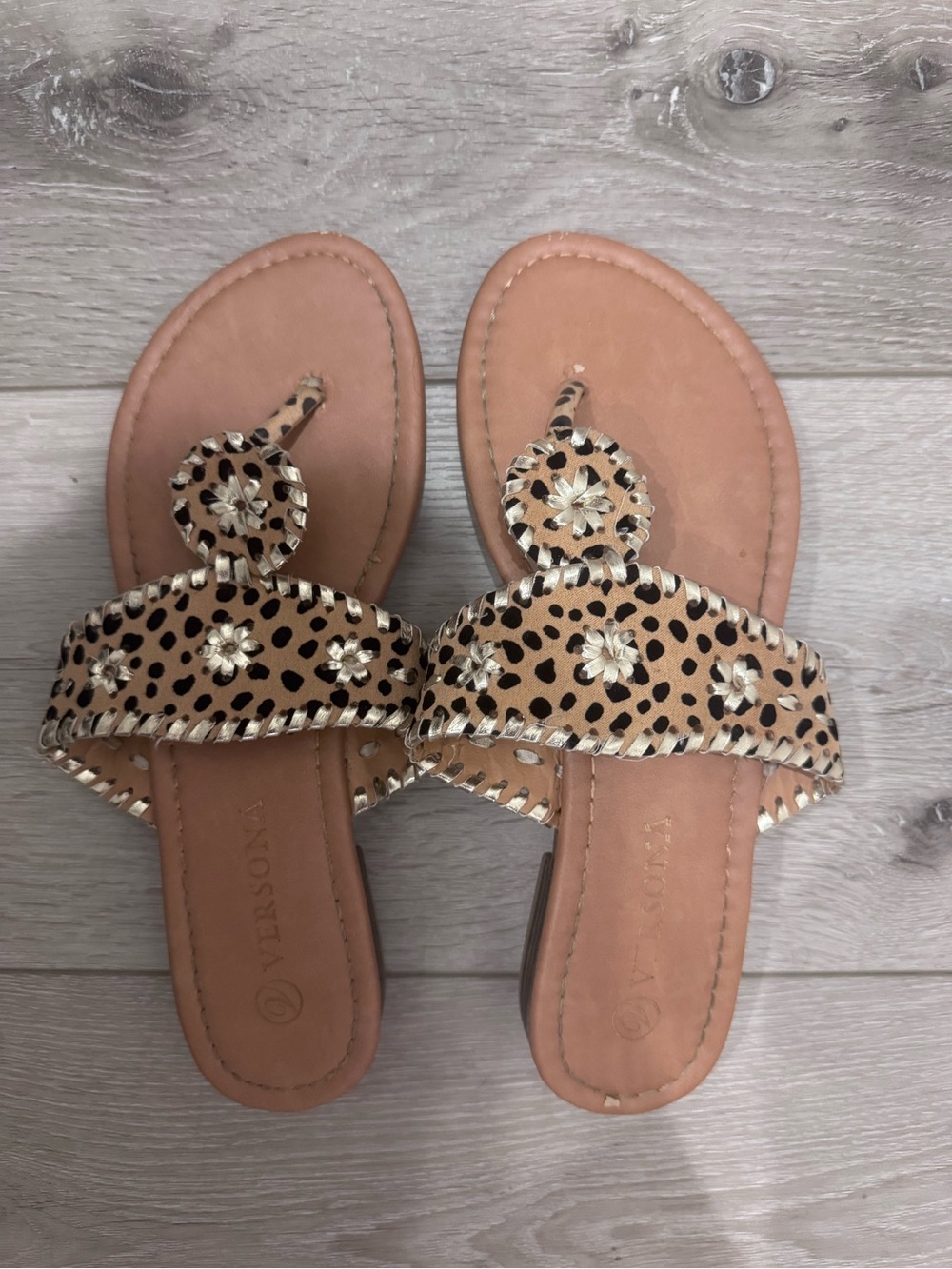 Versona Tan and Black Leopard-Print Floral Toe-Post Sandals